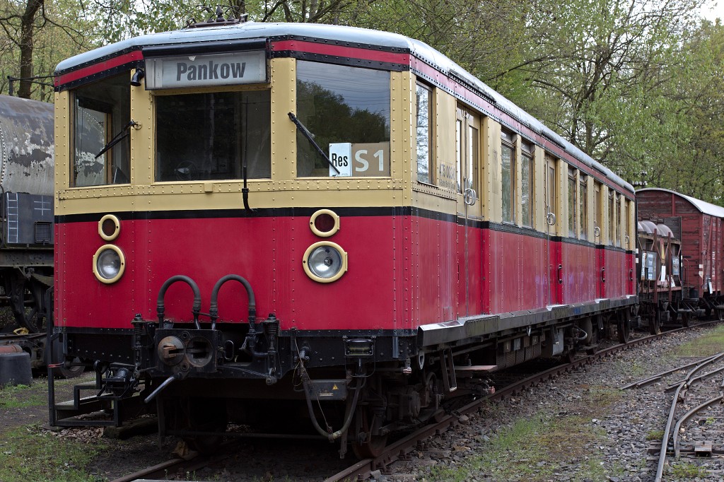 spoorweg spoorwegen hdr ns trein treinen locomotief verkeer transport openbaar vervoer spoor stoomlocomotief station